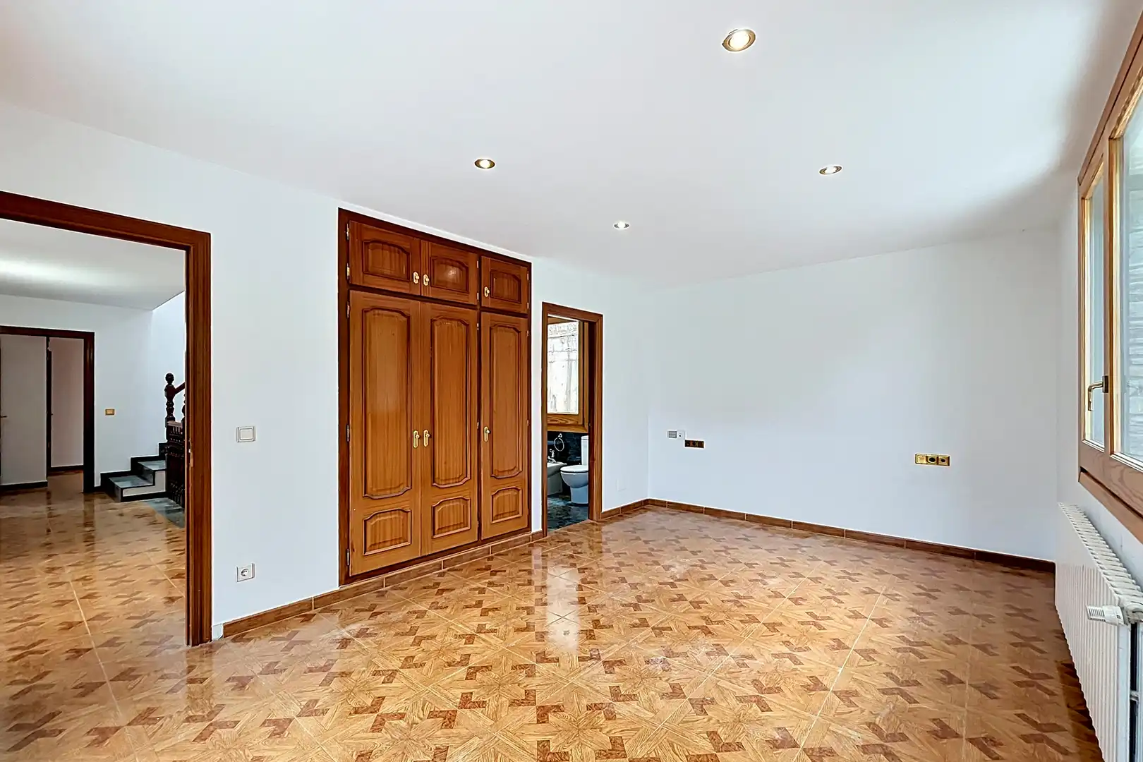 Schlafzimmer von Haus oder Chalet zur Miete in Escaldes – Engordany mit Heizung, Privatgarten und Parkett