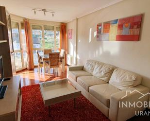 Living room of Flat for sale in Bárcena de Cicero  with Heating, Terrace and Storage room