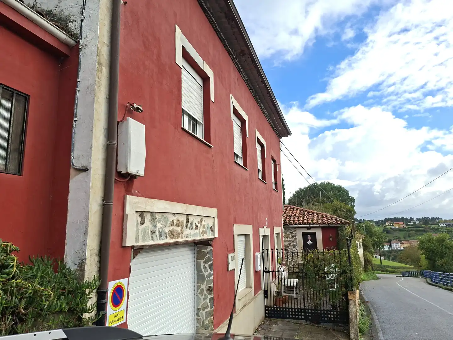 Vista exterior de Casa o chalet en venta en Cudillero