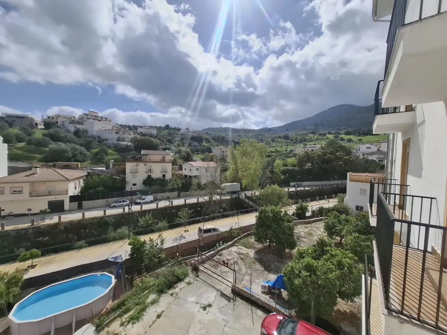 Vista exterior de Edificio en venta en Tolox