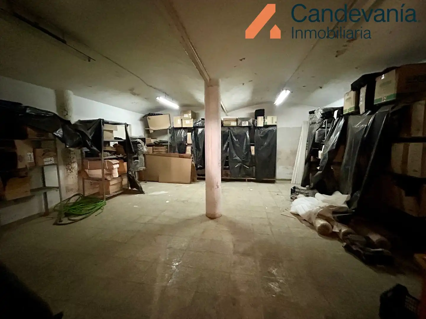Nave industrial en venta en Zuera