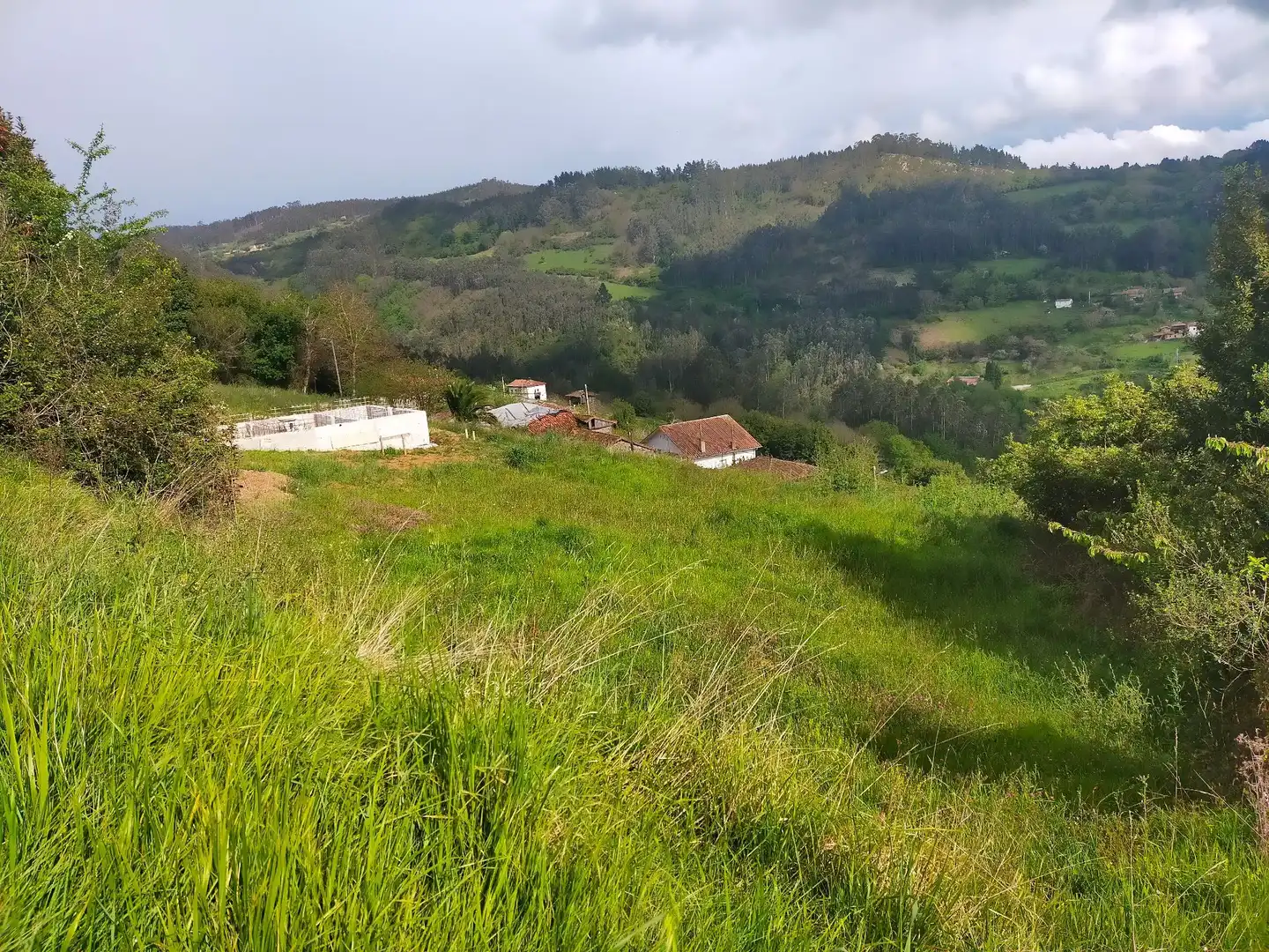 Terrenys i solars en venda a Candamo