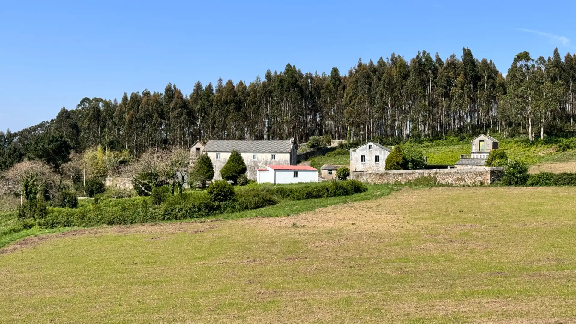 Vista exterior de Casa o chalet de alquiler en Carballo con Parquet, Trastero y Amueblado