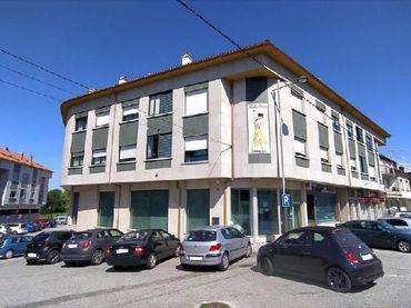 Locale commerciale in vendita a Estrada Xeral
