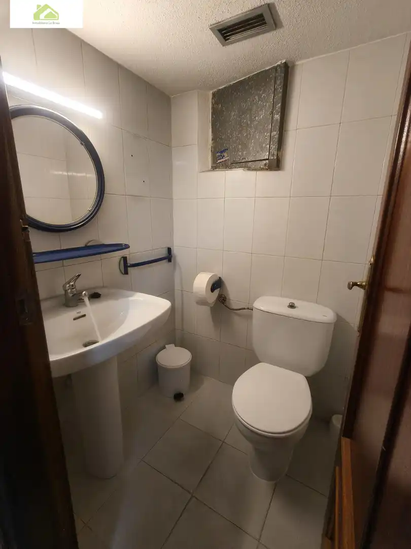 Bathroom of Office for rent in Candelaria - Peña de Francia