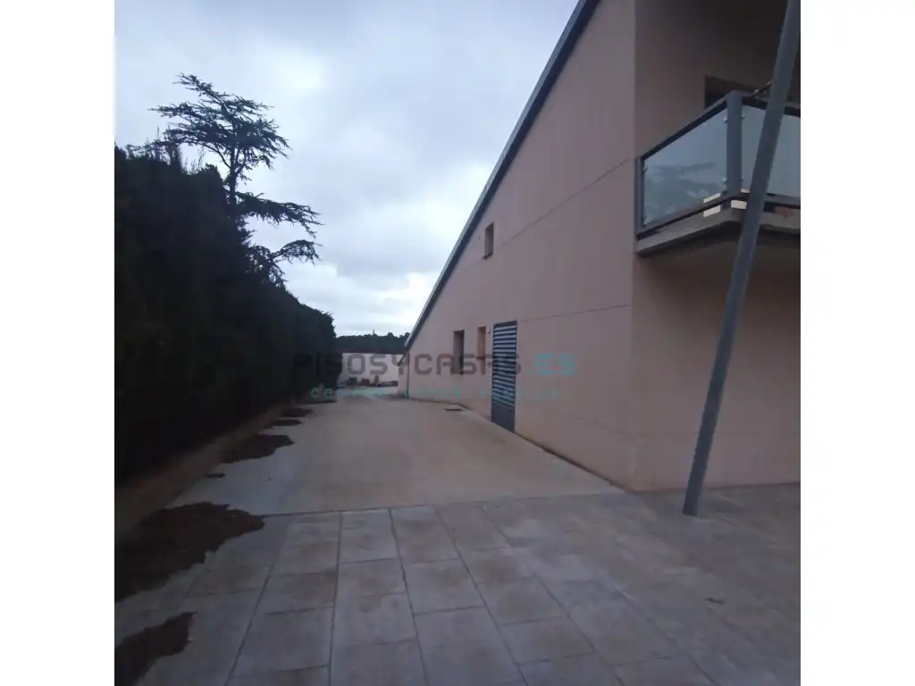 Vista exterior de Casa o xalet en venda en La Muela amb Jardí privat i Terrassa