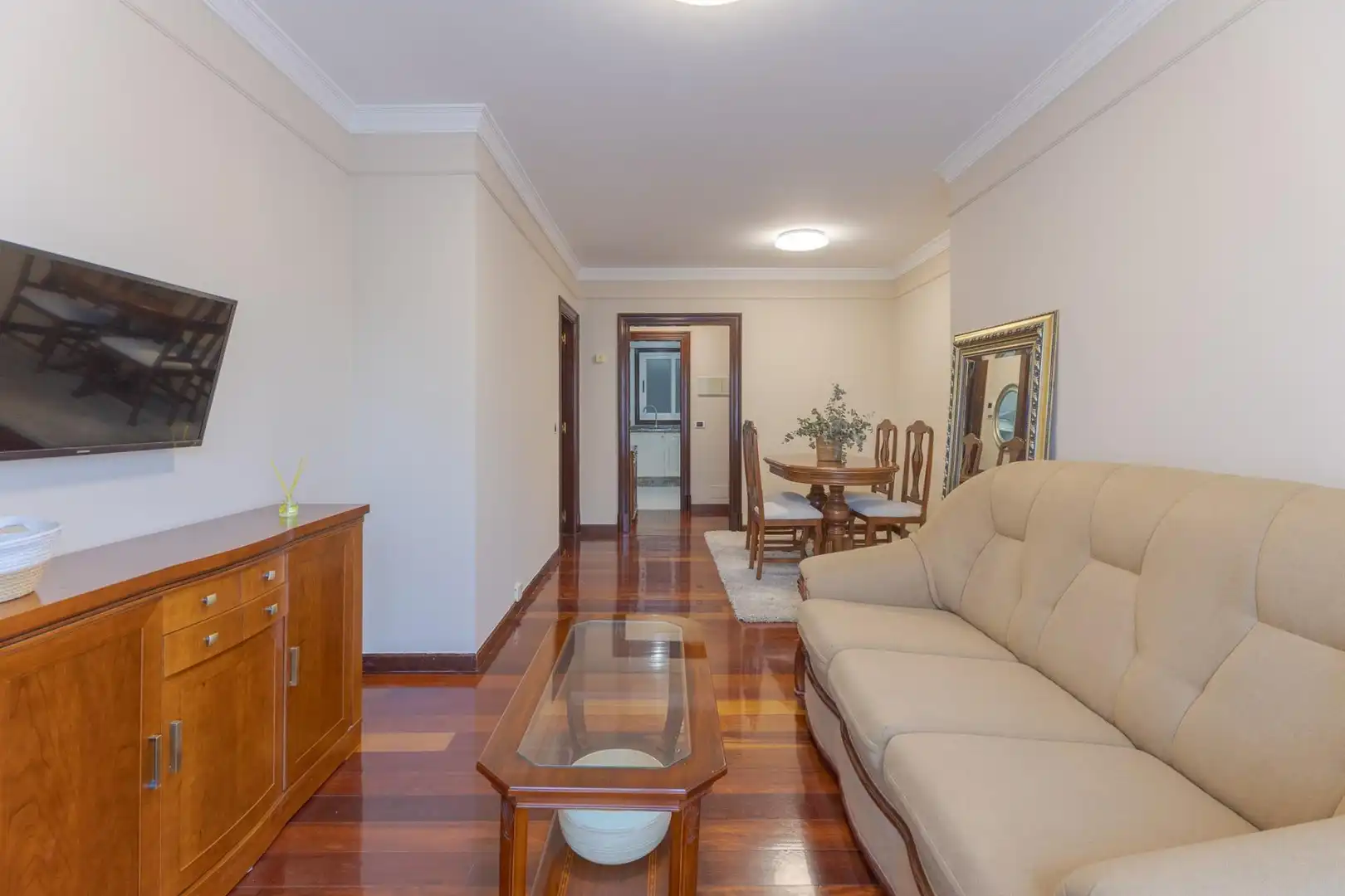 Flat for rent in Calle EDUARDO IGLESIAS, Centro - Areal