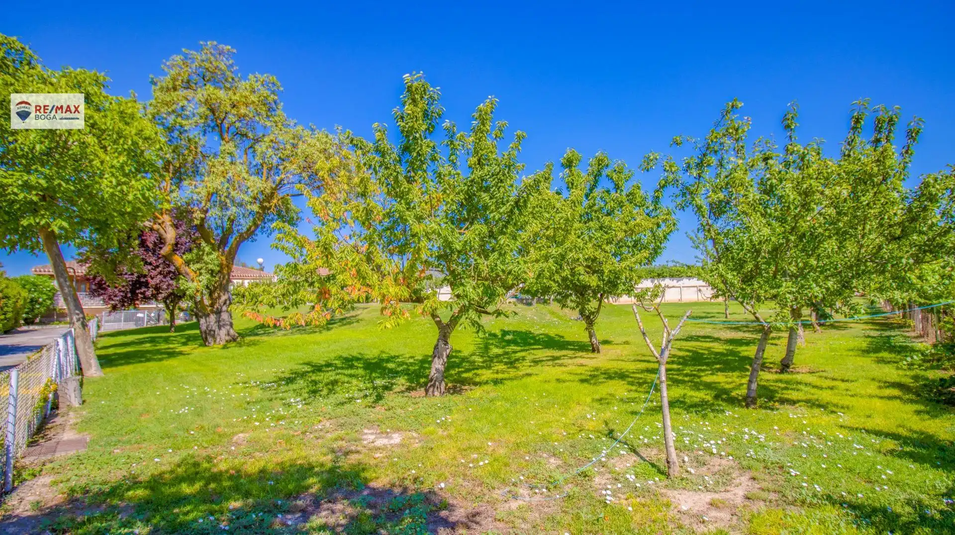 Casa o xalet en venda en Oyón-Oion amb Aire condicionat, Jardí privat i Parquet