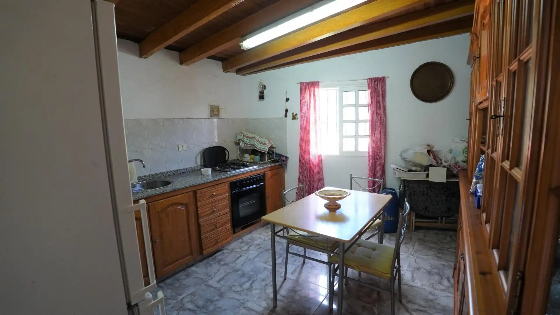 Cuina de Casa o xalet en venda en Vega de San Mateo amb Moblat
