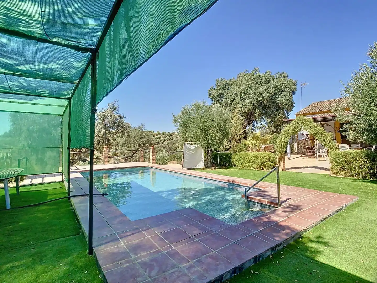 Swimming pool of Houses for sale in Adamuz  with Air Conditioner, Heating and Private garden