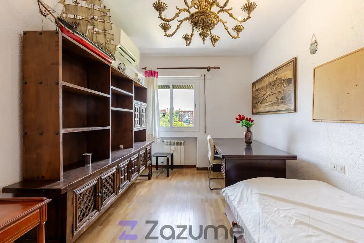 Schlafzimmer von Wohnung zur Miete in Madrid mit Klimaanlage, Heizung und Terrasse
