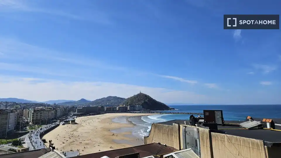 Außenansicht von Wohnung zur untervermieten in Donostia - San Sebastián  mit Klimaanlage, Terrasse und Möbliert