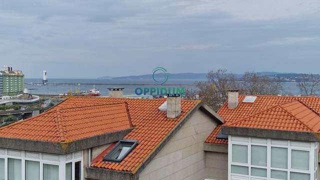 Casa adosada en Venta en Avenida da Pasaxe en Eirís