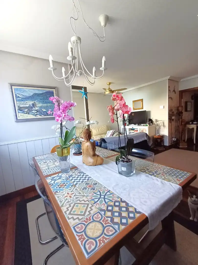 Comedor de Ático en venta en Urduliz con Calefacción, Terraza y Trastero