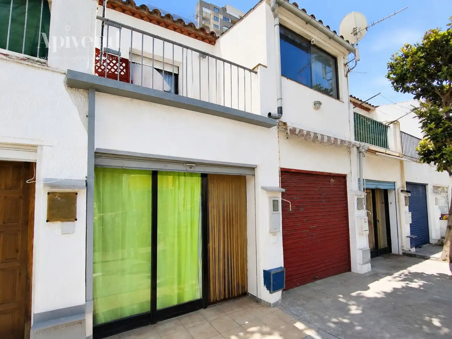 Vista exterior de Casa adosada en venta en Empuriabrava con Terraza