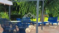 Jardí de Casa o xalet en venda en Dos Hermanas amb Piscina