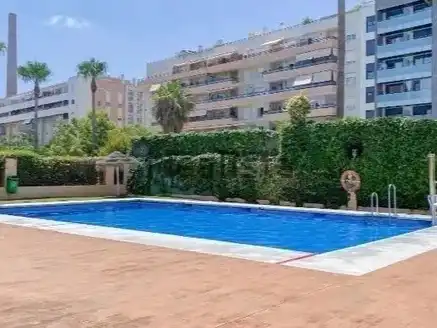 Piscina de Pis de lloguer en Carretera de Cádiz