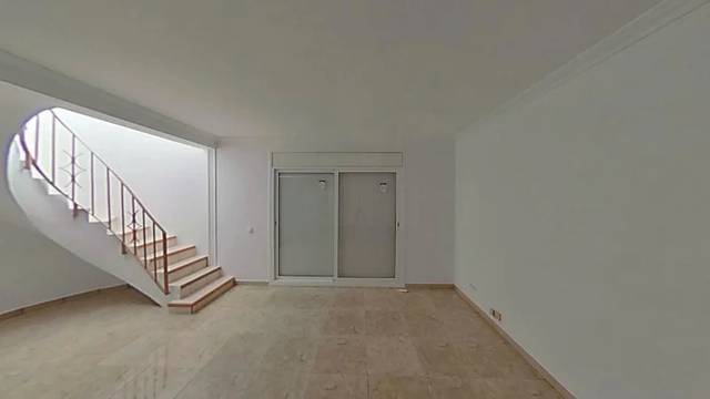 Casa-chalet en Venta en Carrer Pení en Peni