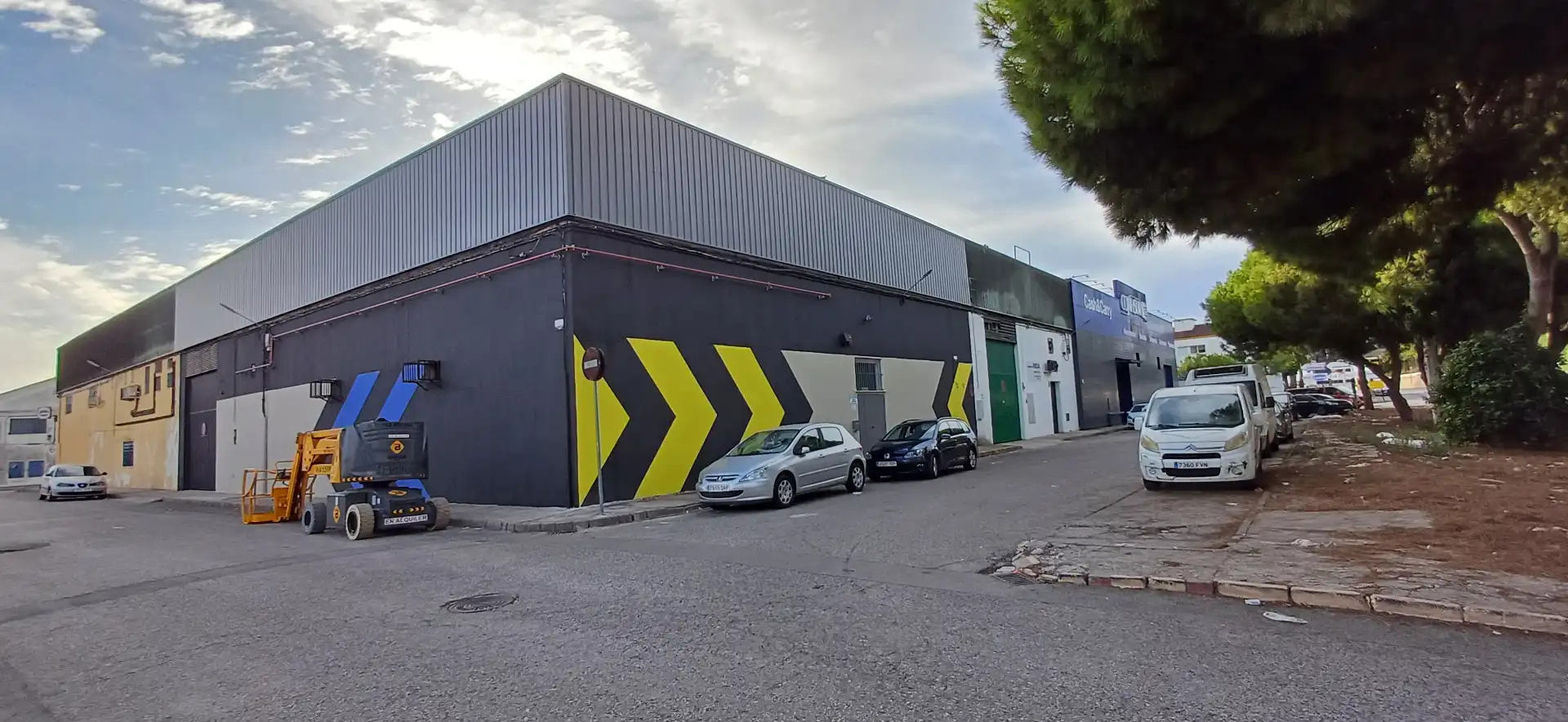 Vista exterior de Trastero de alquiler en Jerez de la Frontera con Alarma