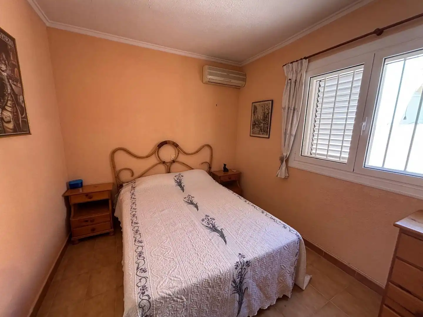 Schlafzimmer von Maisonette zum Verkauf in Torrevieja mit Klimaanlage und Terrasse