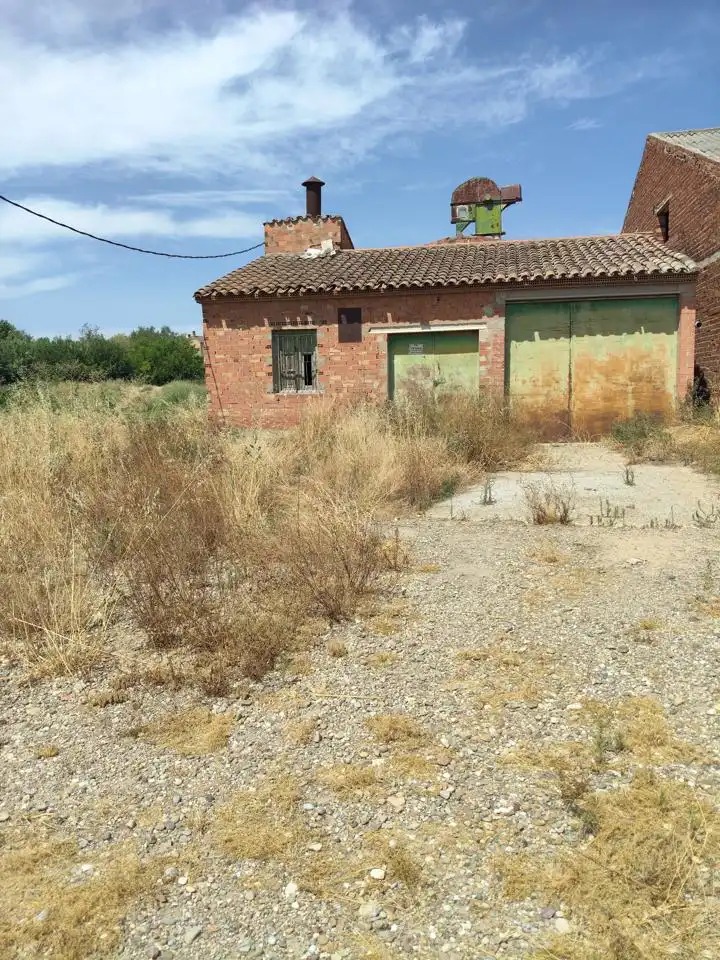 Lands and plots for sale in Calle la Olmera