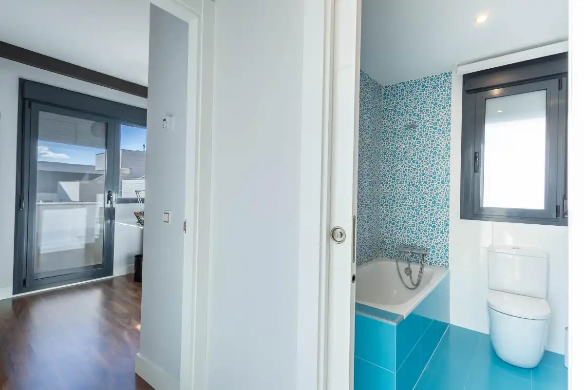 Bathroom of Houses for sale in Torrejón de Ardoz  with Heating, Private garden and Terrace