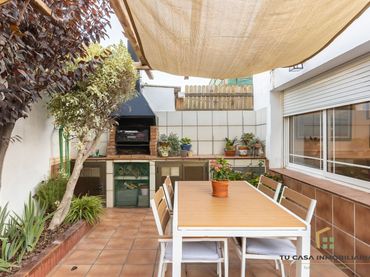 Adosado con jardín en venta en Miranda