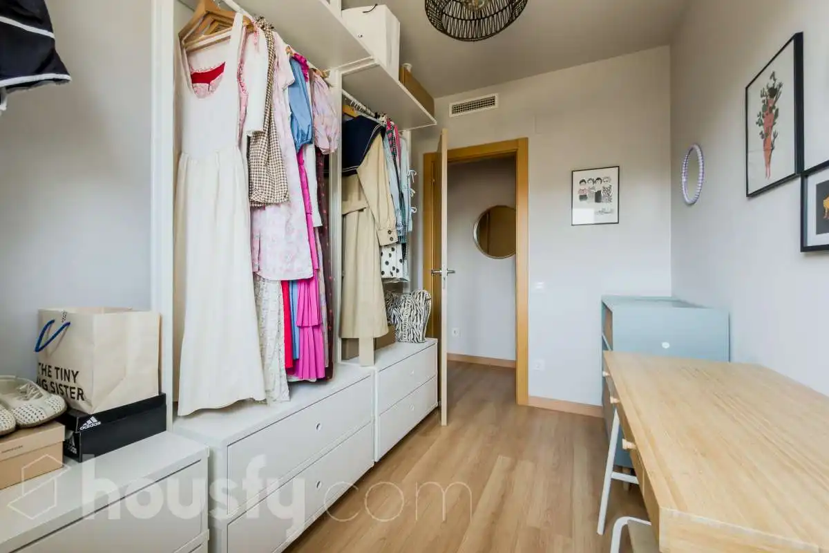 Habitación de Piso en venta en Badalona con Aire acondicionado, Calefacción y Terraza