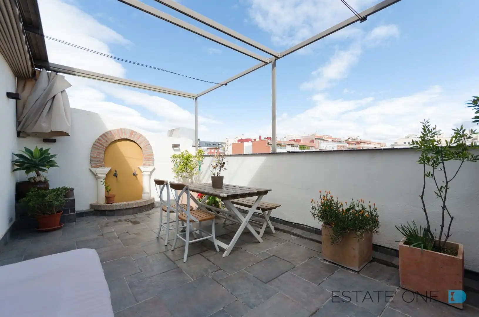 Terrace of Attic for rent in  Madrid Capital  with Air Conditioner, Heating and Parquet flooring