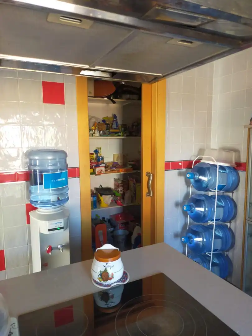 Kitchen of Houses for sale in La Línea de la Concepción  with Air Conditioner, Terrace and Storage room