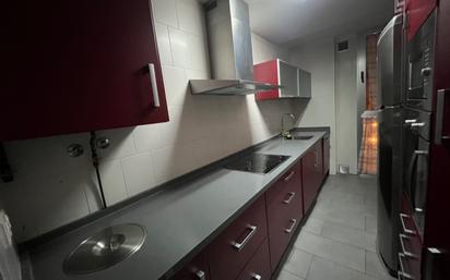 Kitchen of Flat for sale in  Sevilla Capital  with Air Conditioner, Heating and Private garden