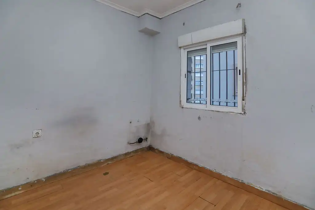 Flat for sale in C/ Zurbarán, Cruces
