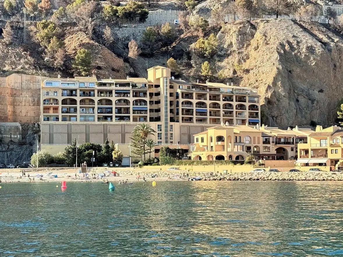 Außenansicht von Wohnungen zum Verkauf in Altea mit Klimaanlage, Heizung und Terrasse