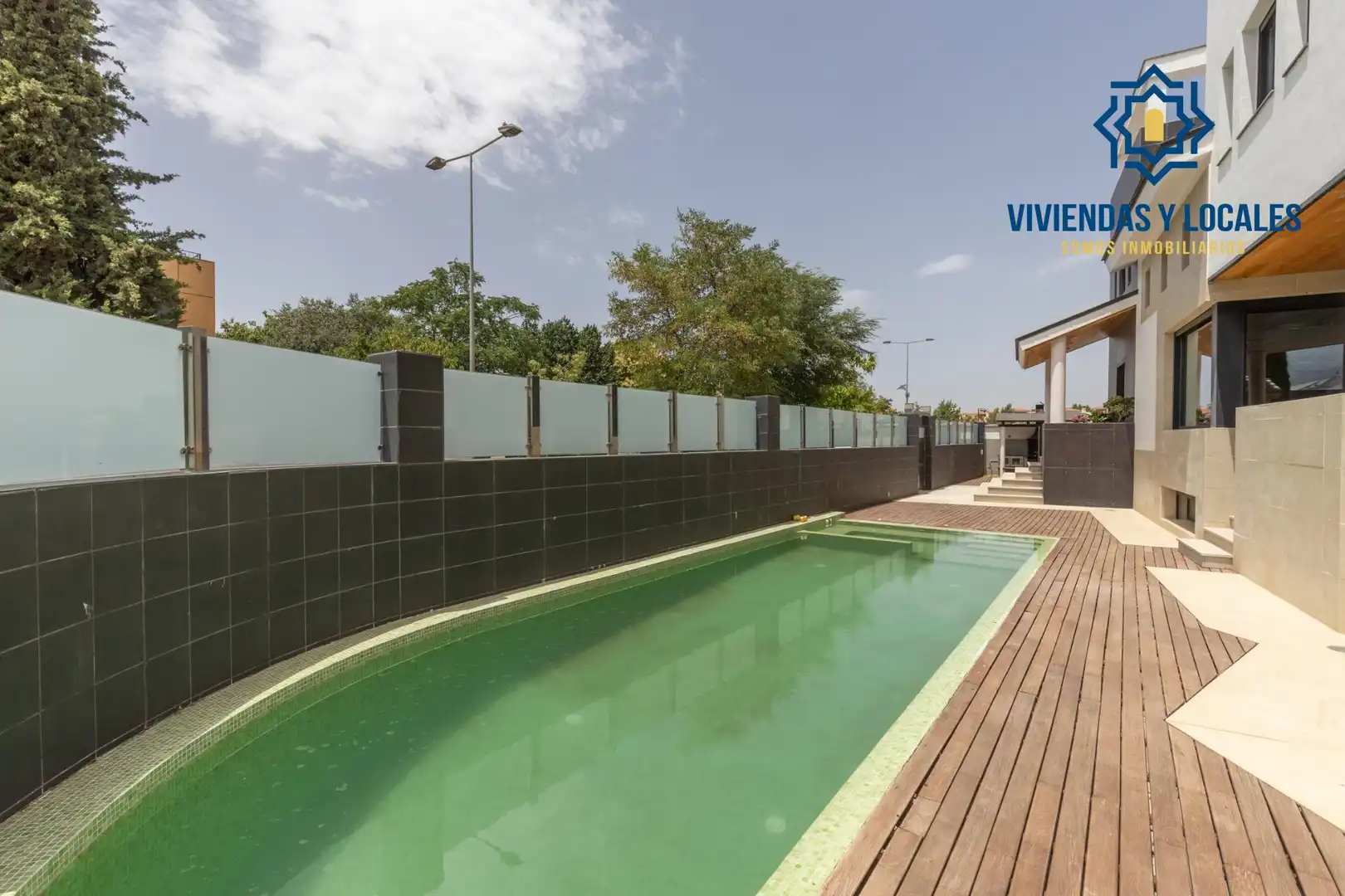 Chalet con piscina en venta en Urbanizacion EL CARMELO