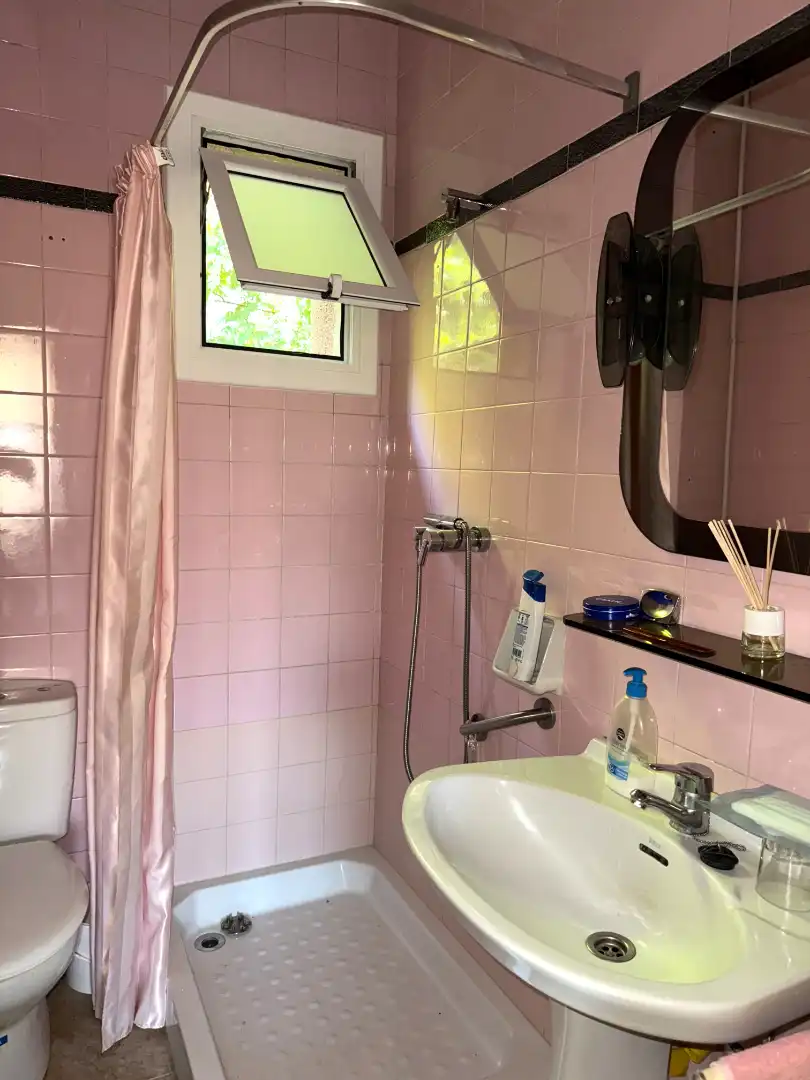 Bathroom of Flat for sale in Barcelona  with Air Conditioner, Heating and Parquet flooring