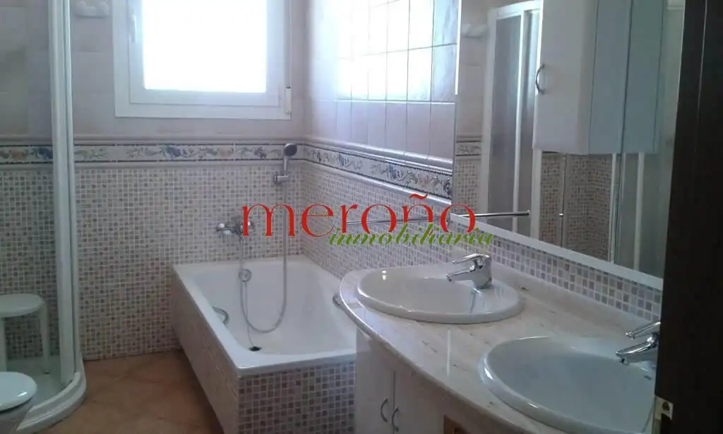 Detached house with garden for sale in Alzabares, imagen 7