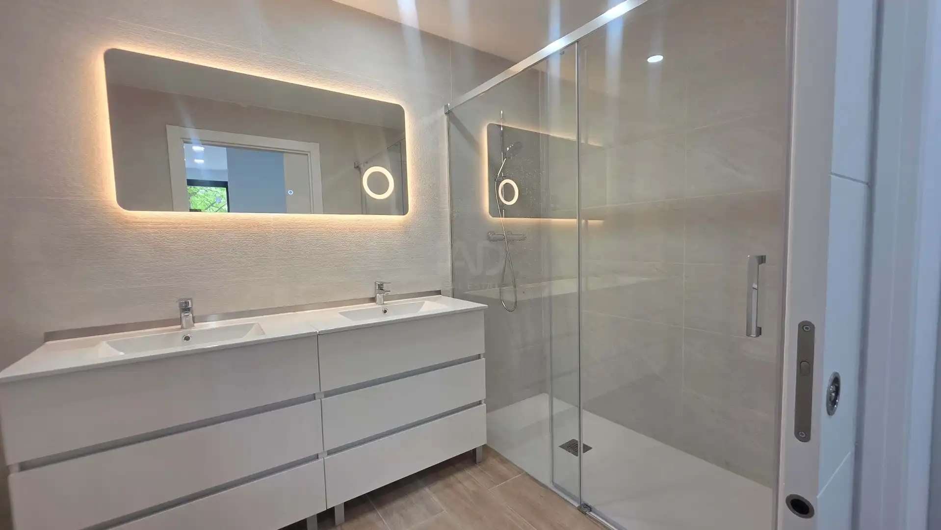 Piso en venta en Eixample Sud – Migdia