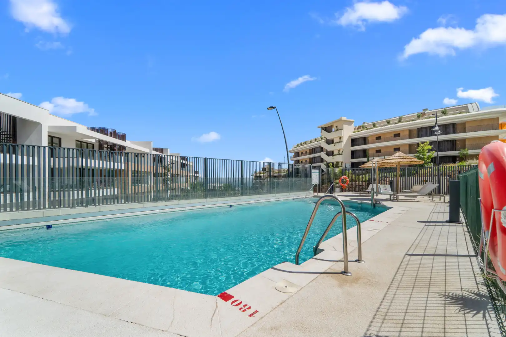 Pis amb piscina en venda a Avenida Fuengirola, imagen 26