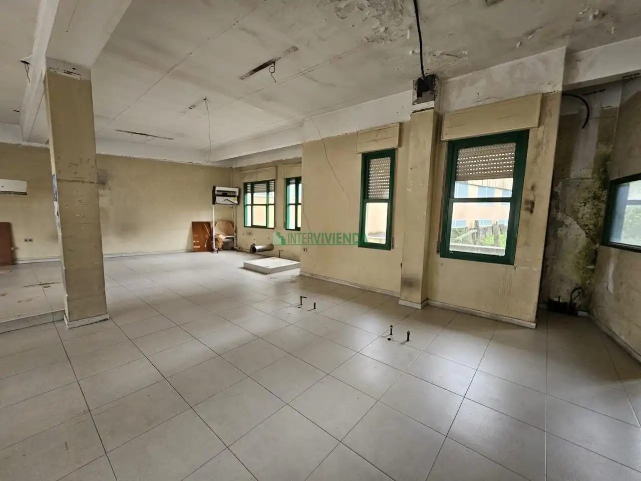 Local comercial en venda a Ponteareas, imagen 2