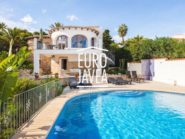 House with pool for sale in Portichol - Balcón al Mar