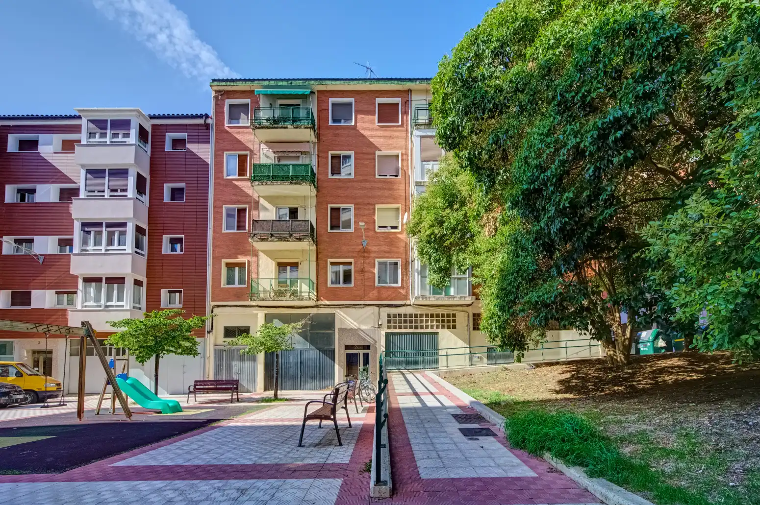 Vista exterior de Piso en venta en Milagrosa