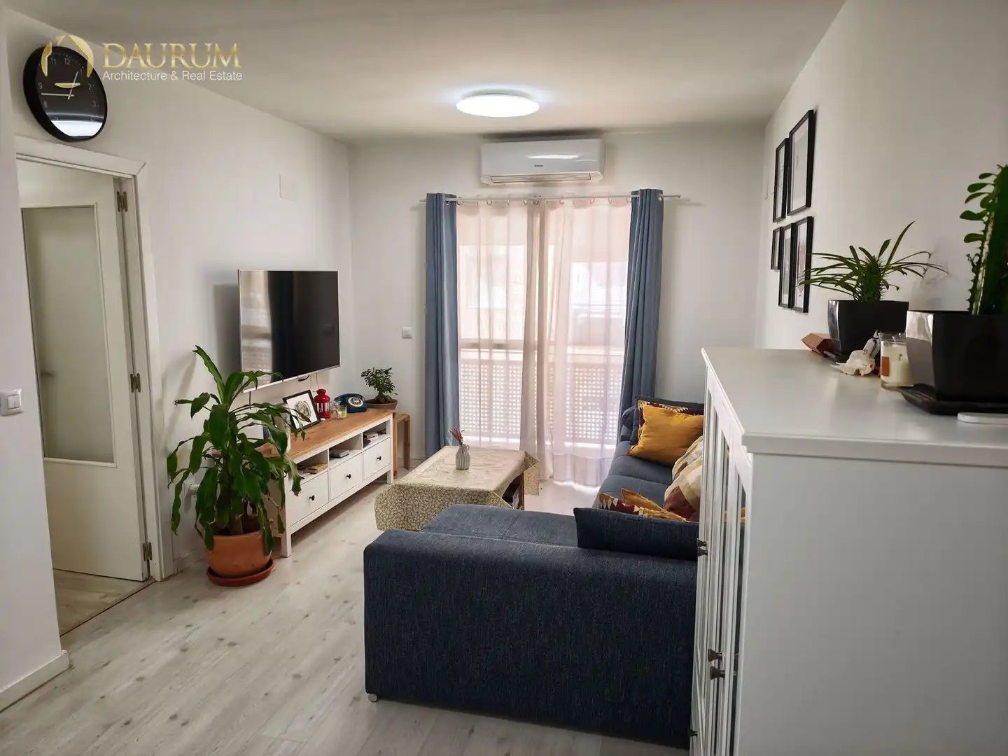 Sala d'estar de Pis en venda en Utrera amb Aire condicionat, Calefacció i Terrassa