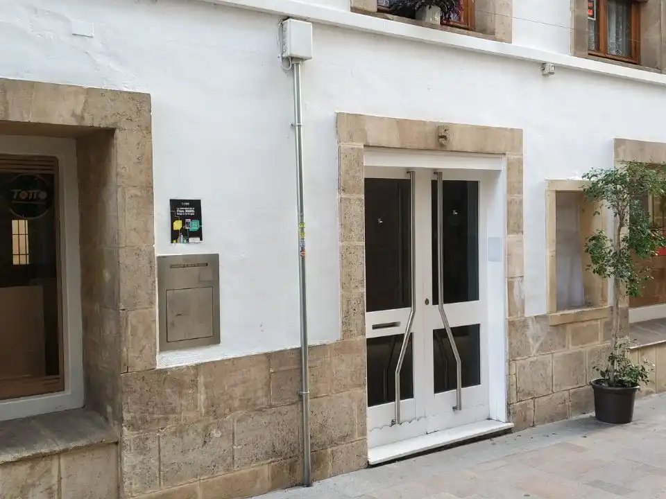 Außenansicht von Geschaftsraum zur Miete in Jávea / Xàbia mit Klimaanlage, Heizung und Möbliert