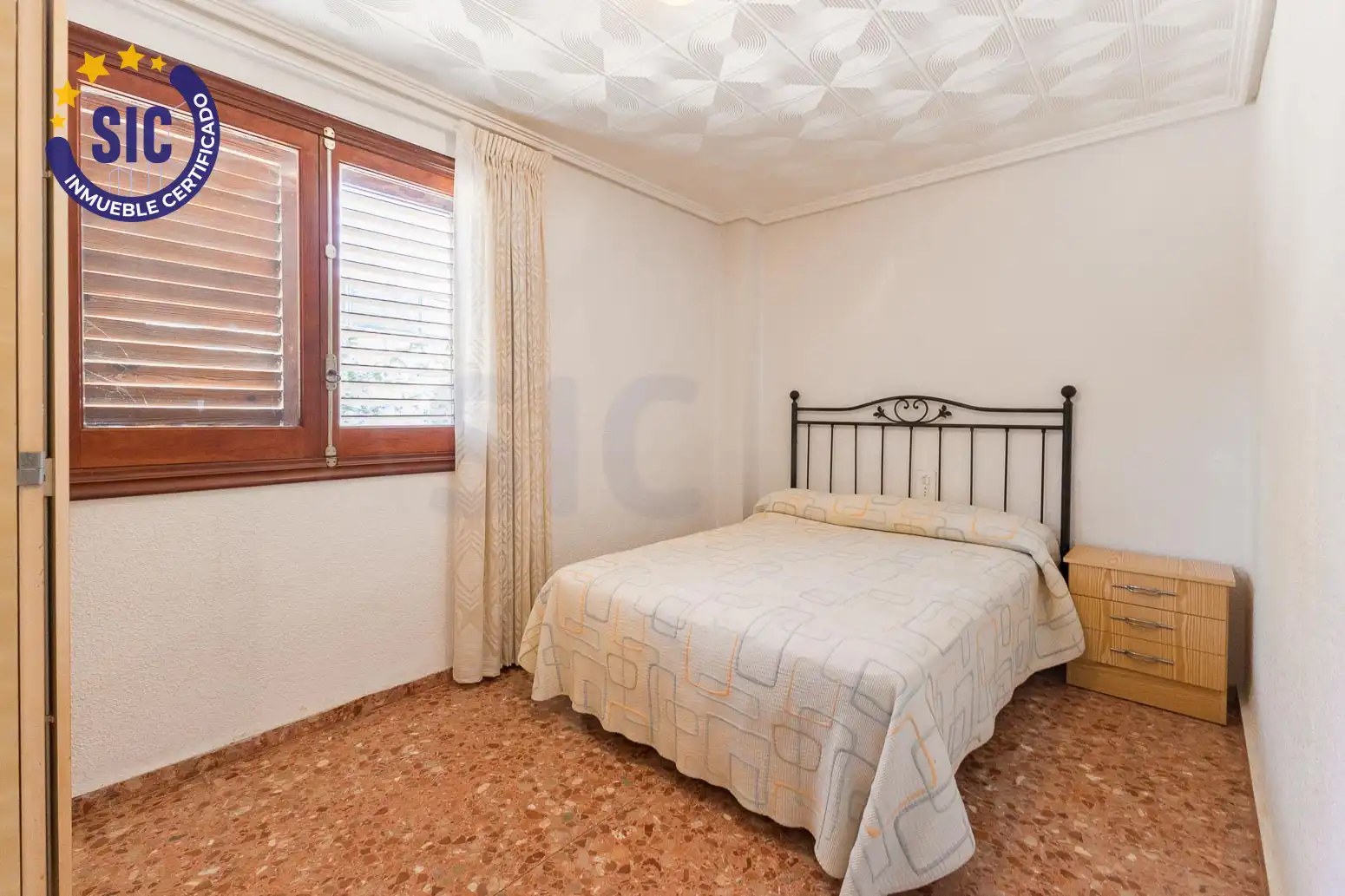 Habitación de Casa o chalet en venta en Chiva con Jardín privado