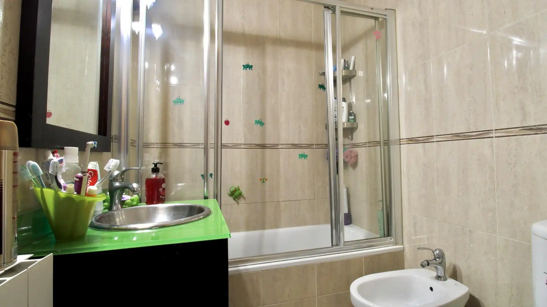 Baño de Ático en venta en Churriana de la Vega con Aire acondicionado, Calefacción y Terraza