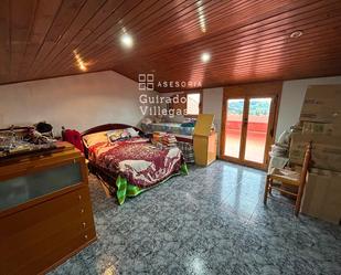 Dormitori de Casa o xalet en venda en Santa Coloma de Gramenet amb Aire condicionat, Jardí privat i Terrassa