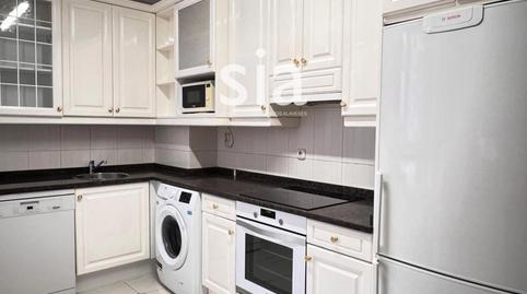 Photo 3 of Flat for rent in Pintor Tomas Alfaro, San Martín, Vitoria - Gasteiz