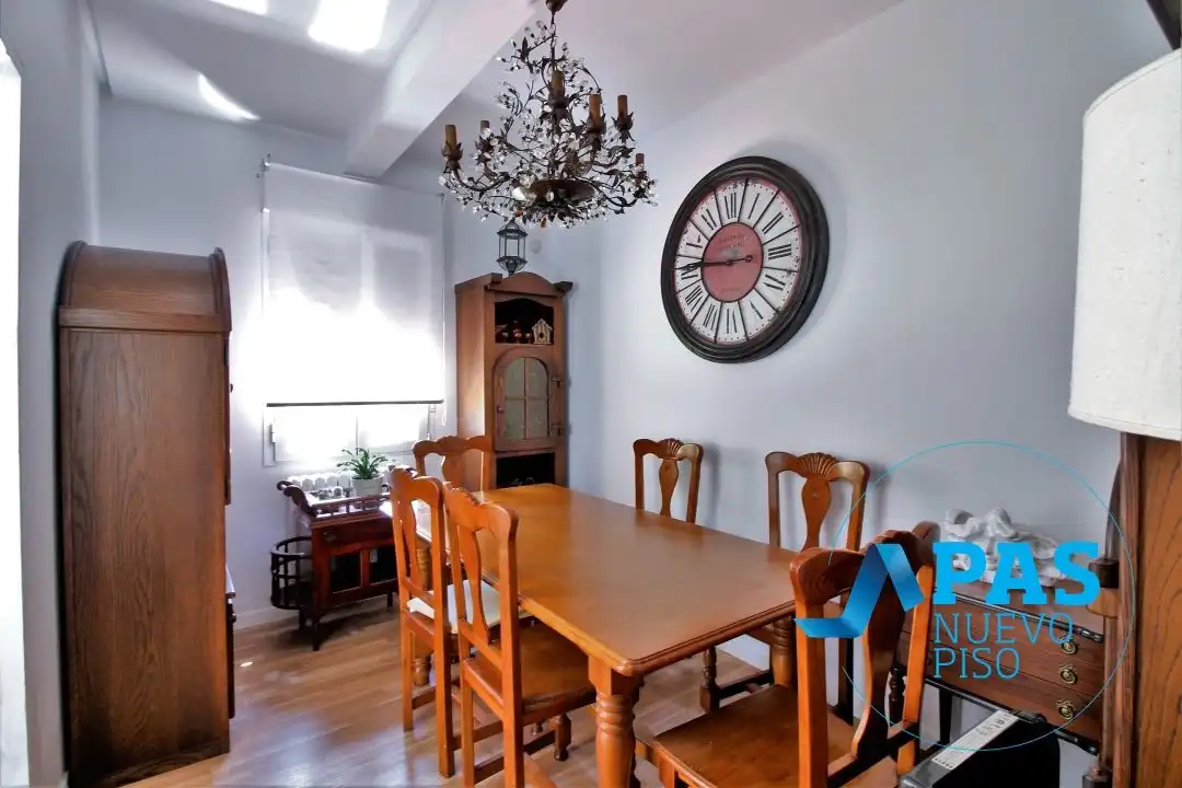 Esszimmer von Haus oder Chalet zum Verkauf in Santander mit Privatgarten, Parkett und Terrasse