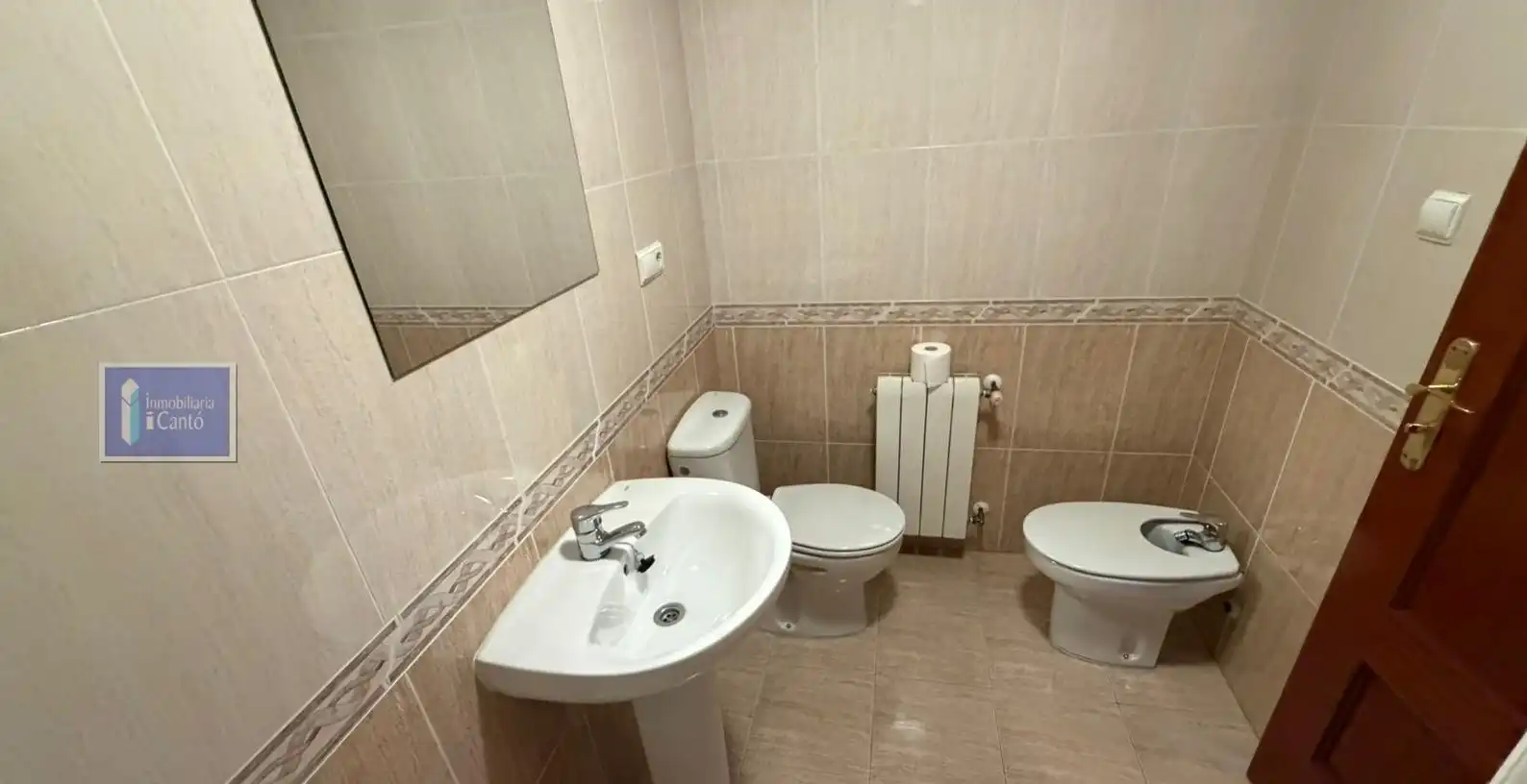 Bathroom of Flat for sale in Alcoy / Alcoi  with Heating and Storage room