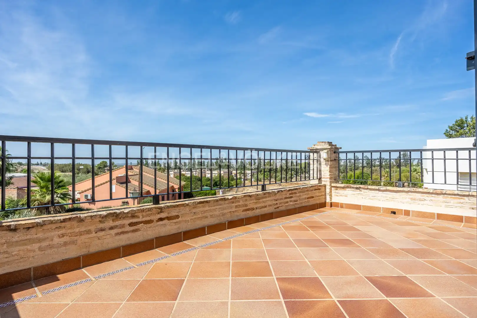House with terrace for sale in Sanlúcar la Mayor, imagen 47